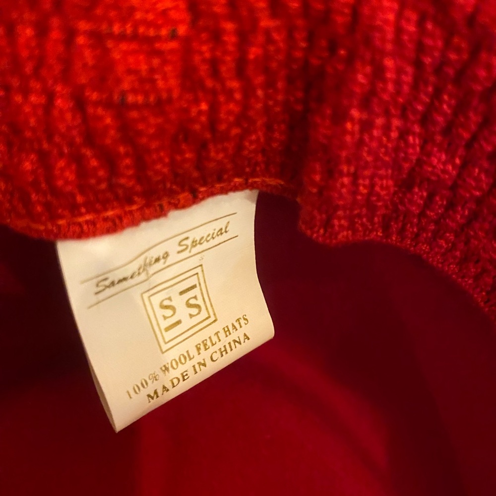 💯% wool felt hat Elegant Red Floral Women's Hat - Picture 6 of 9